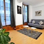 T2 Meuble Quartier Chateau De Apartment *