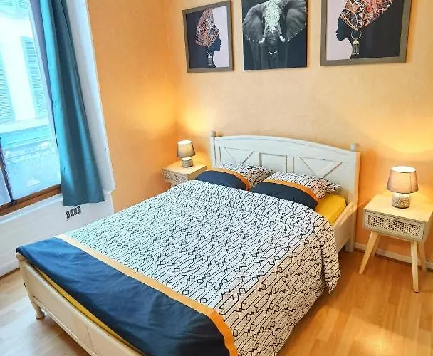 T2 Meuble Quartier Chateau De *